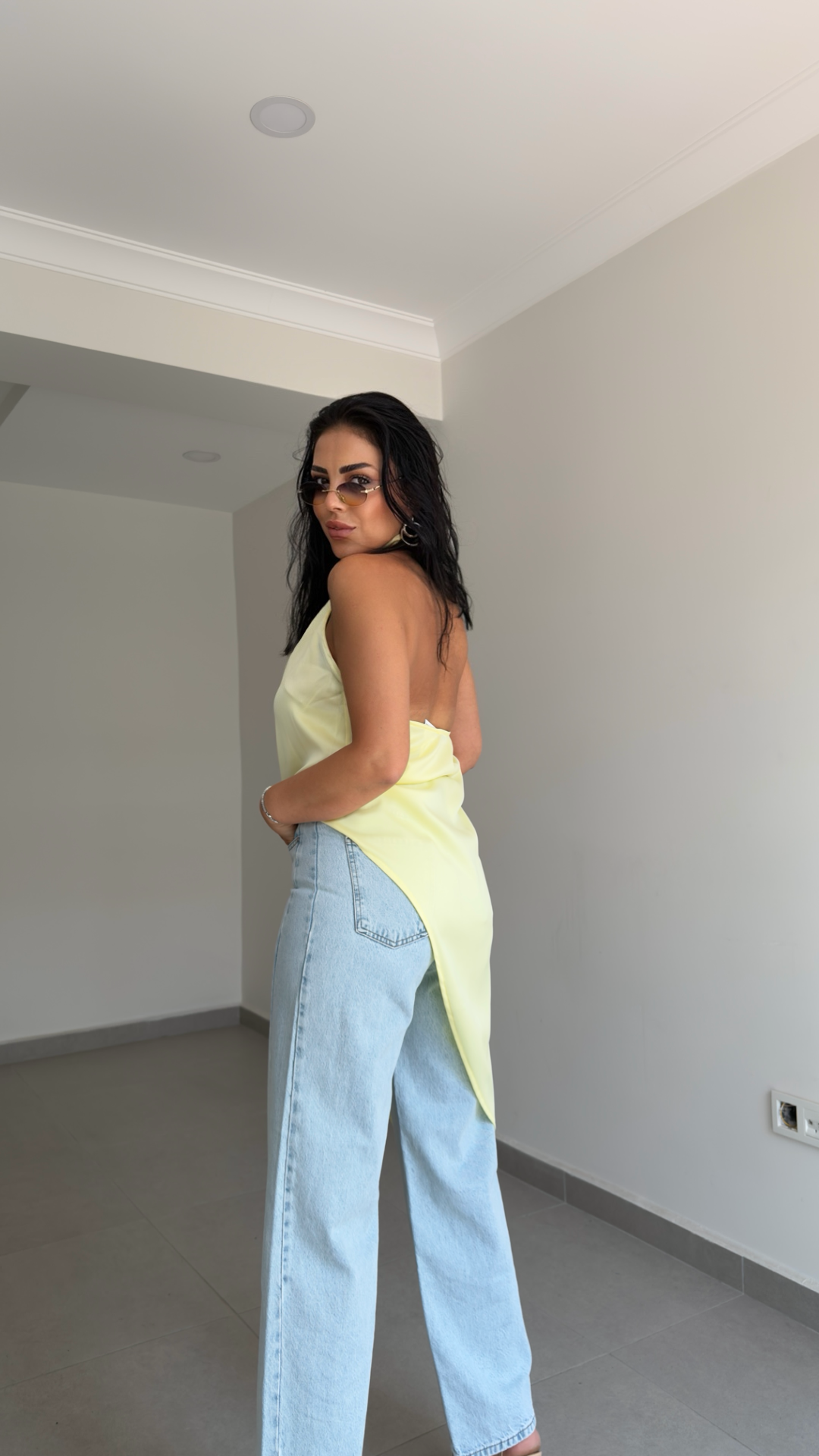 SATEN ASİMETRİK KESİM BLUZ — görsel 4