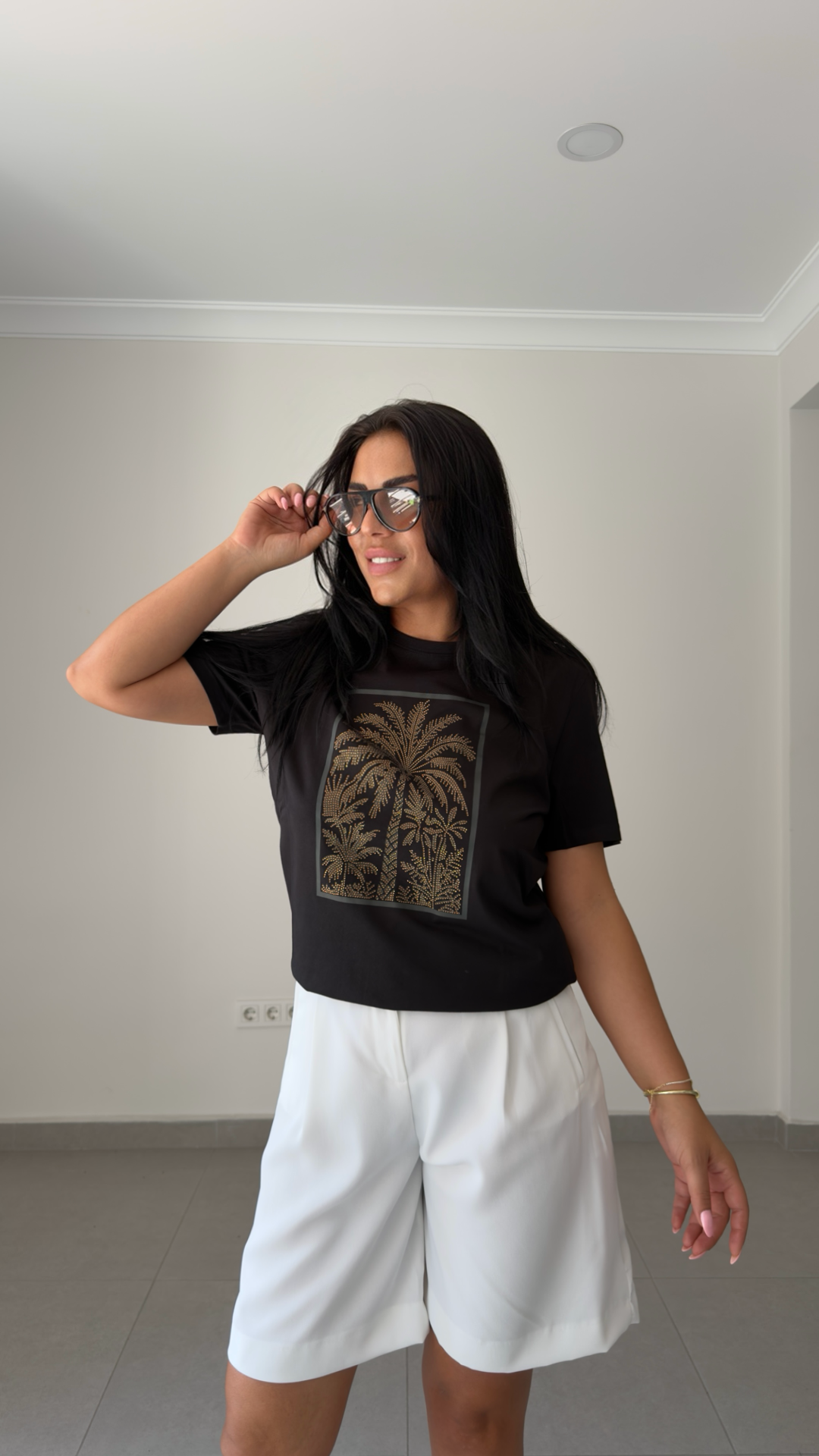 BİSİKLET YAKA PALMİYE TAŞLI T-SHIRT — görsel 6