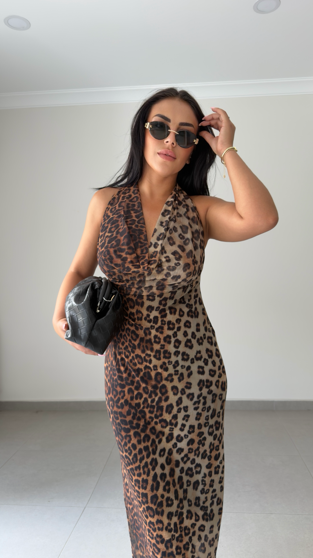 BOYUNDAN GECMELİ LEOPAR UZUN EBİSE