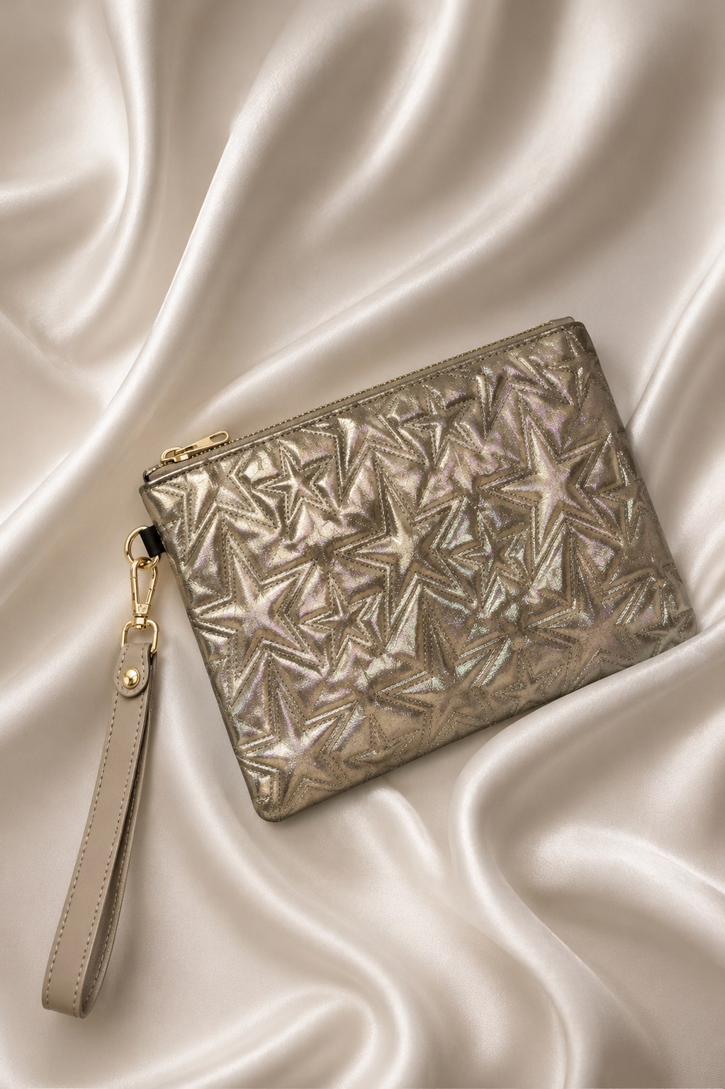 YILDIZ DESENLİ PARLAK CLUTCH ÇANTA