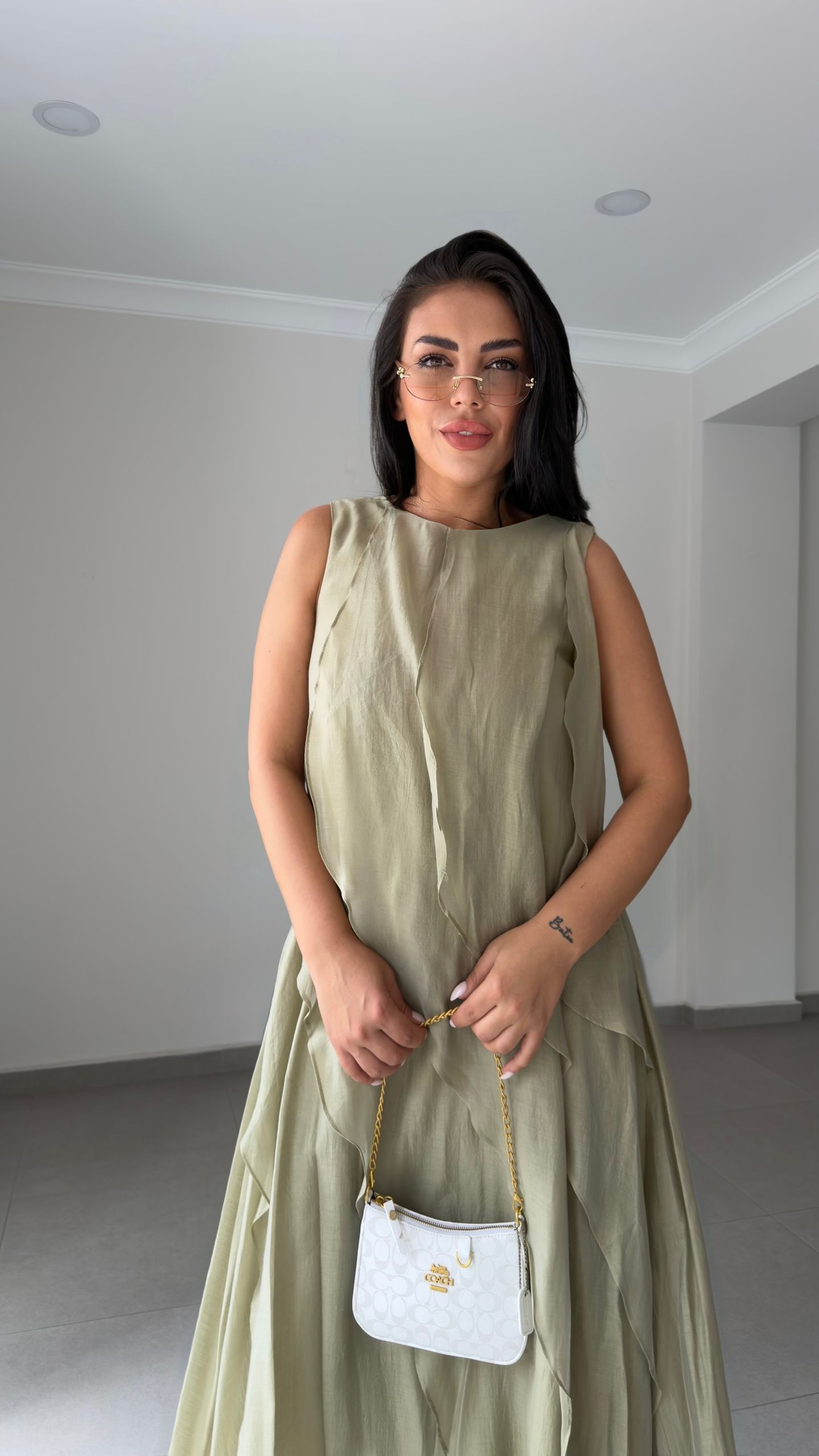 ÖN KAT DETAY ELBİSE — görsel 6