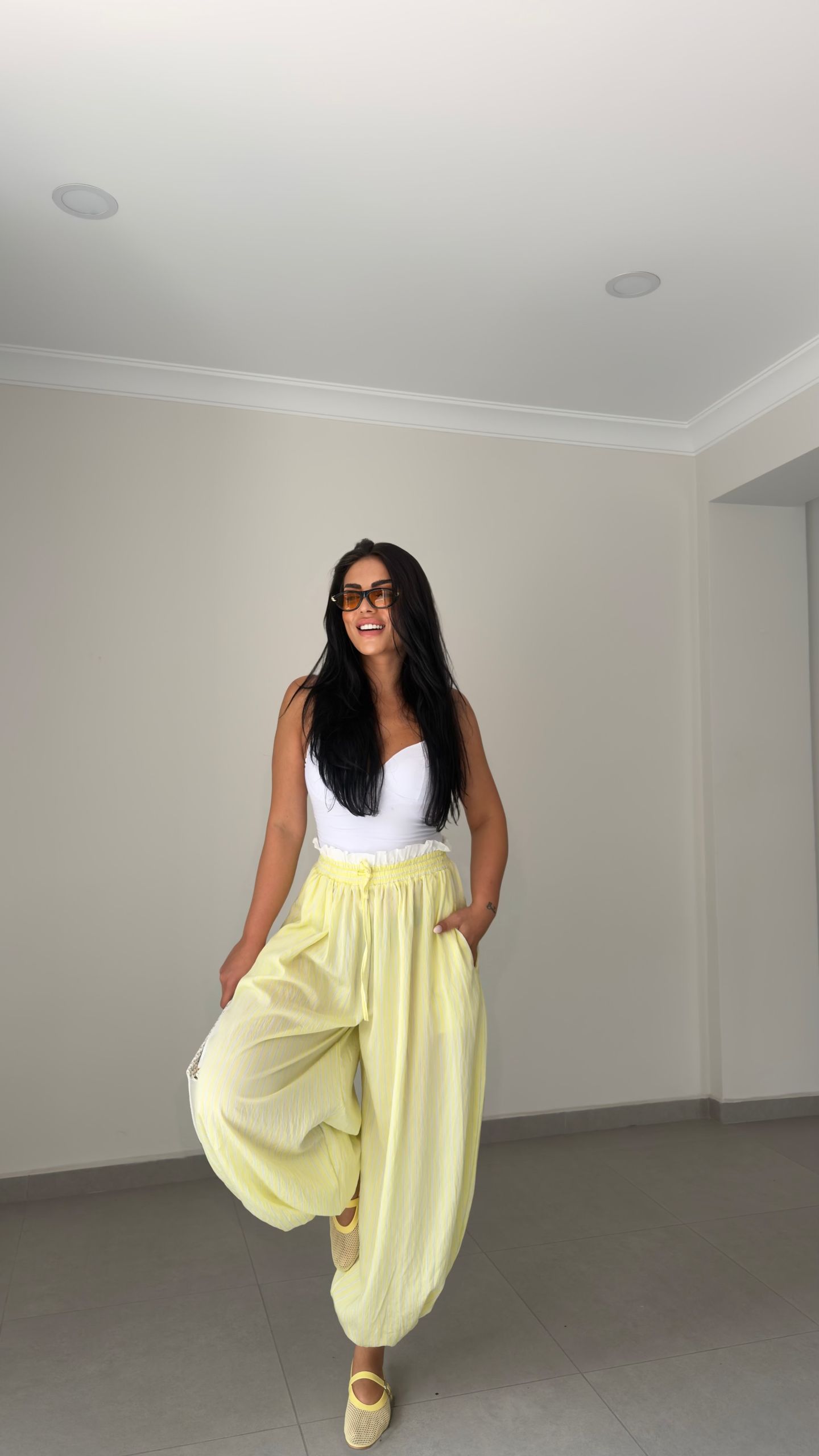 BEL DETAY ÇİZGİLİ ŞALVAR PANTOLON — görsel 4